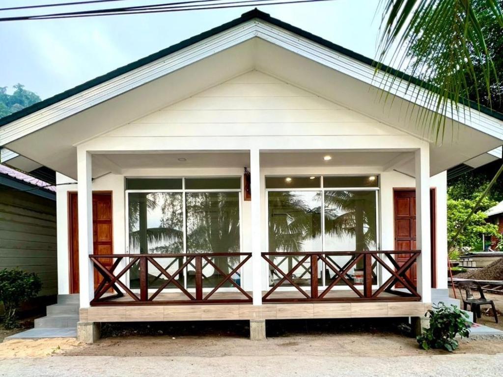 Dumba Bay Tioman photo 4