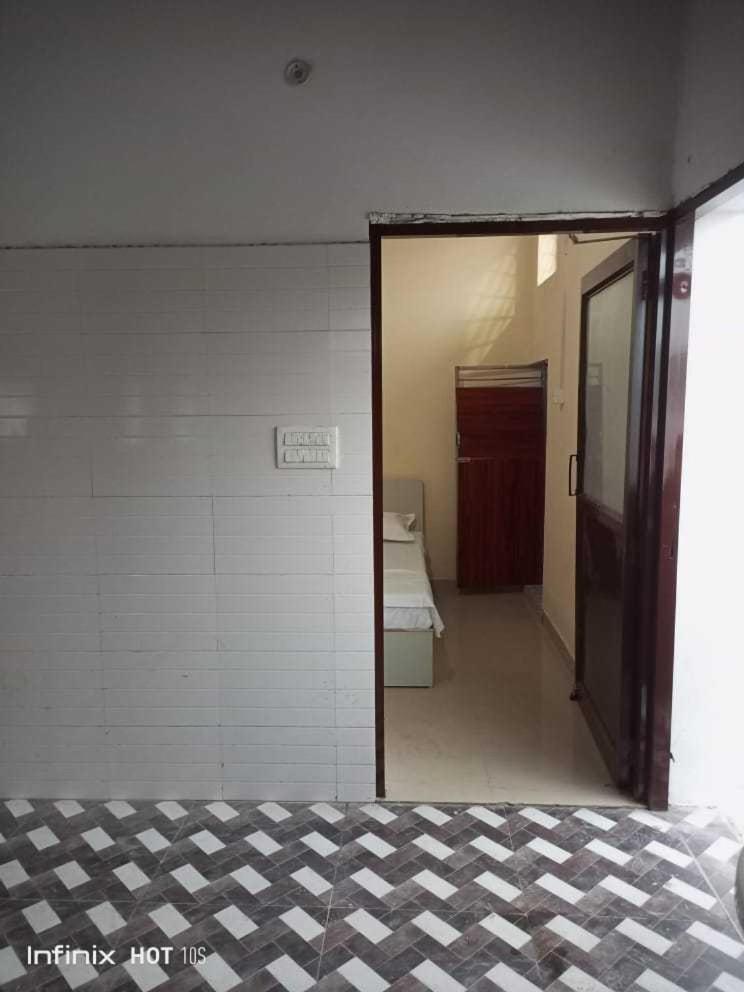 OYO Hotel Sky View 1