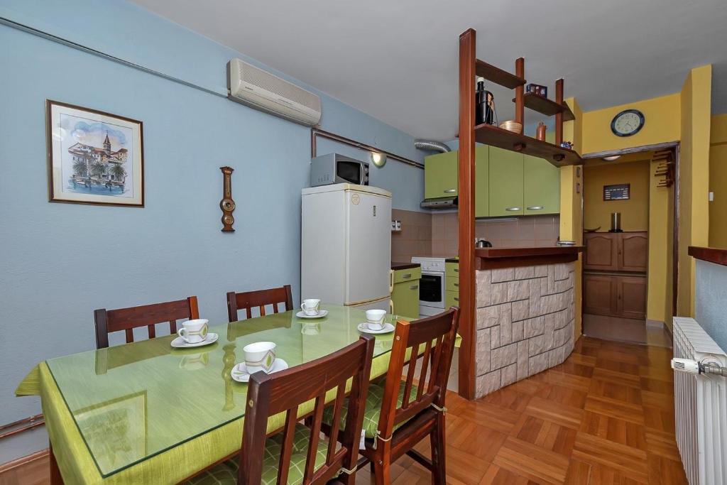 Villa Makar,heated pool,gym,grill,seaview photo 1