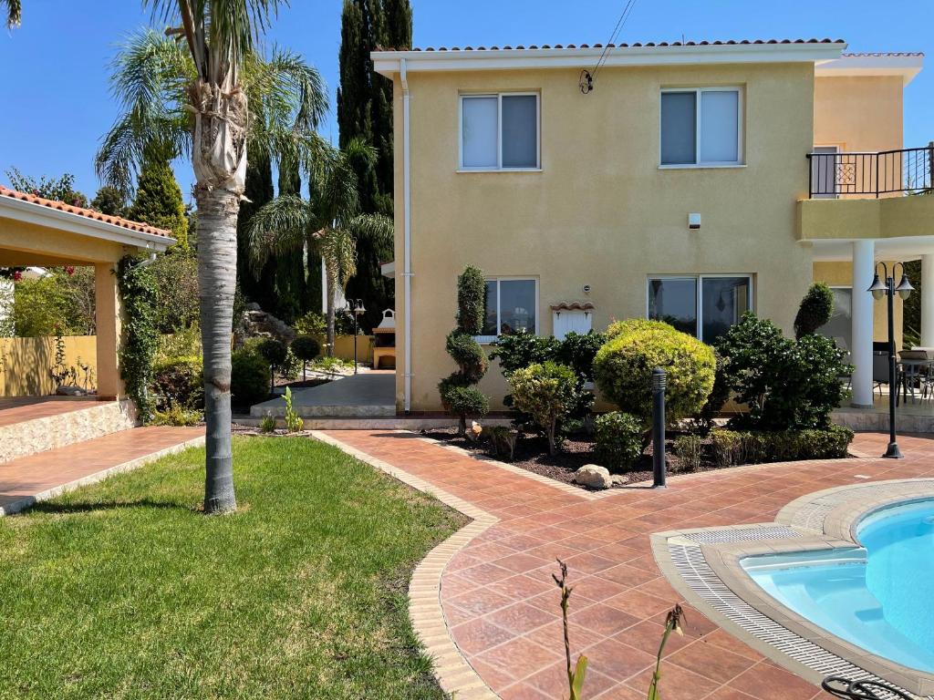 Coral Bay new furnished private villa with pool photo 3