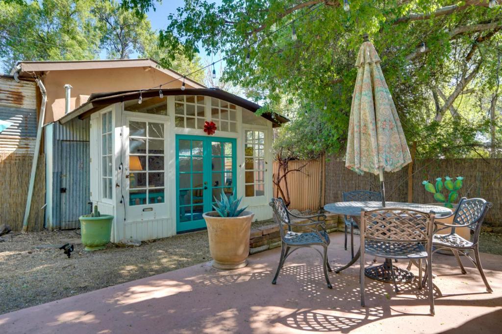 Patagonia Cottage with Patio and Yard Walk to Town! photo 1