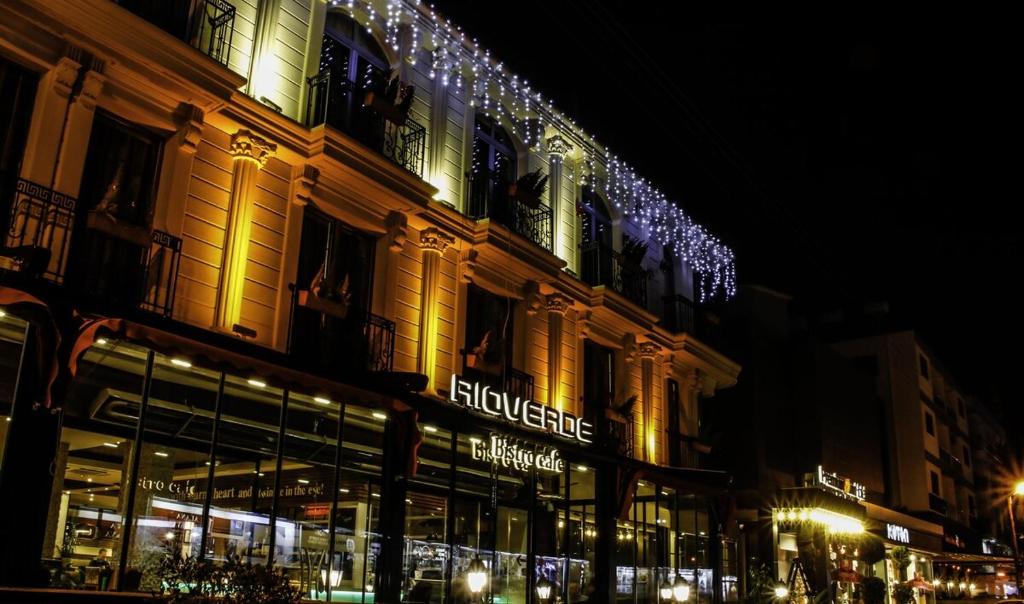 PREMIUM INN City Hotel & Restaurant Central Shopping Street Location ! photo 3