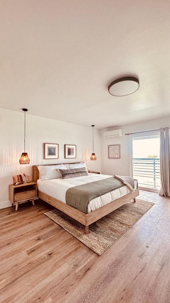 Ocean Villa Inn image