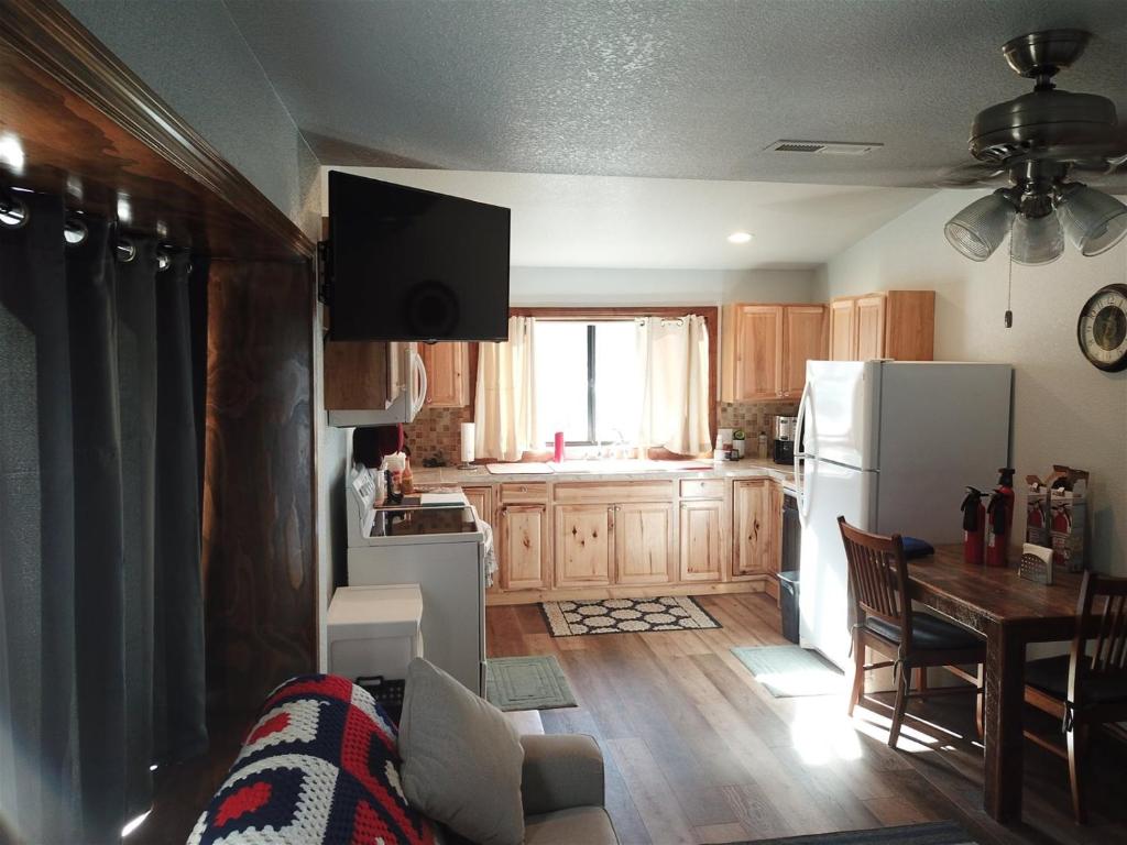 Rr-gull Lake Baby House photo 1