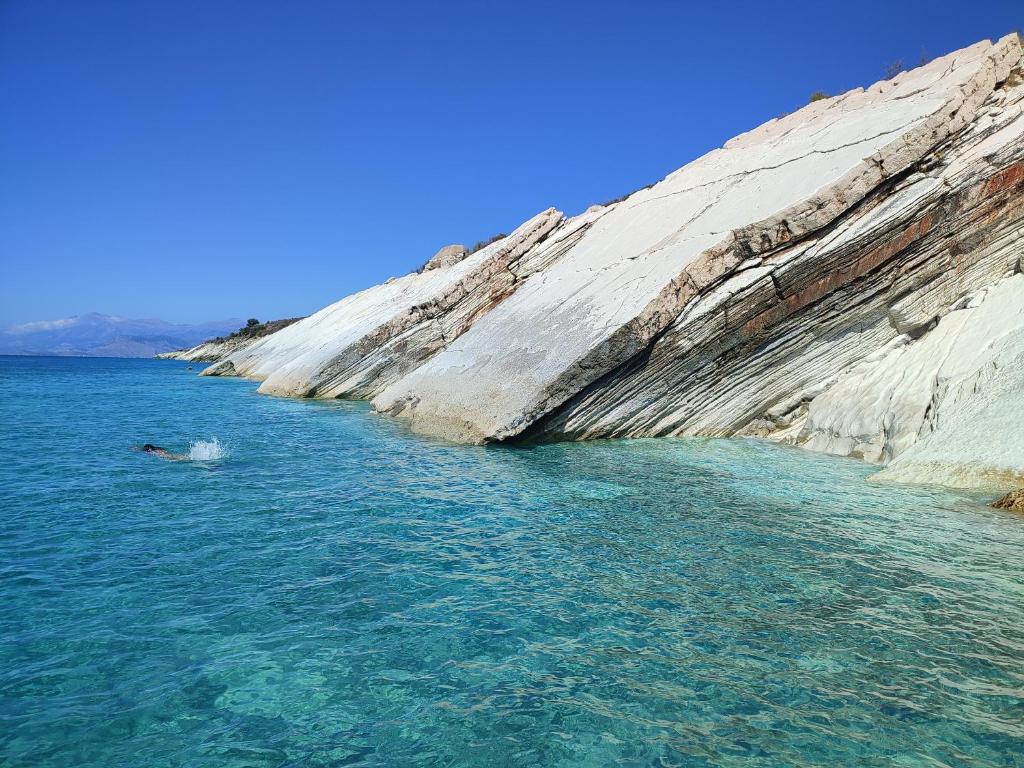 Lost Paradise Camping Beach & Bar