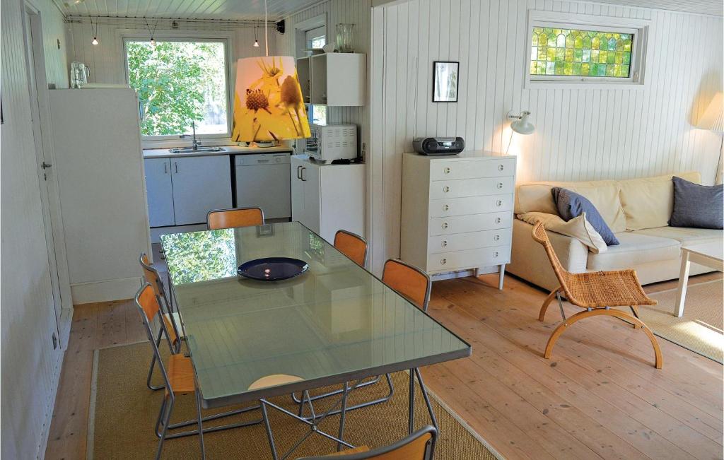 Stunning Home In Dronningmlle With 3 Bedrooms photo 4