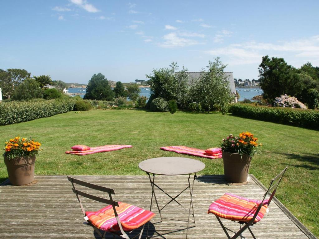 Comfortable architect villa with magnificent view Plougasnou photo 1