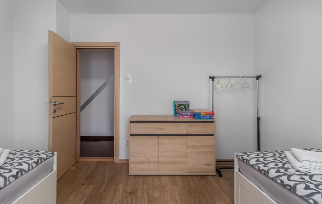 Awesome Home In Lic With Wifi And 2 Bedrooms photo 4