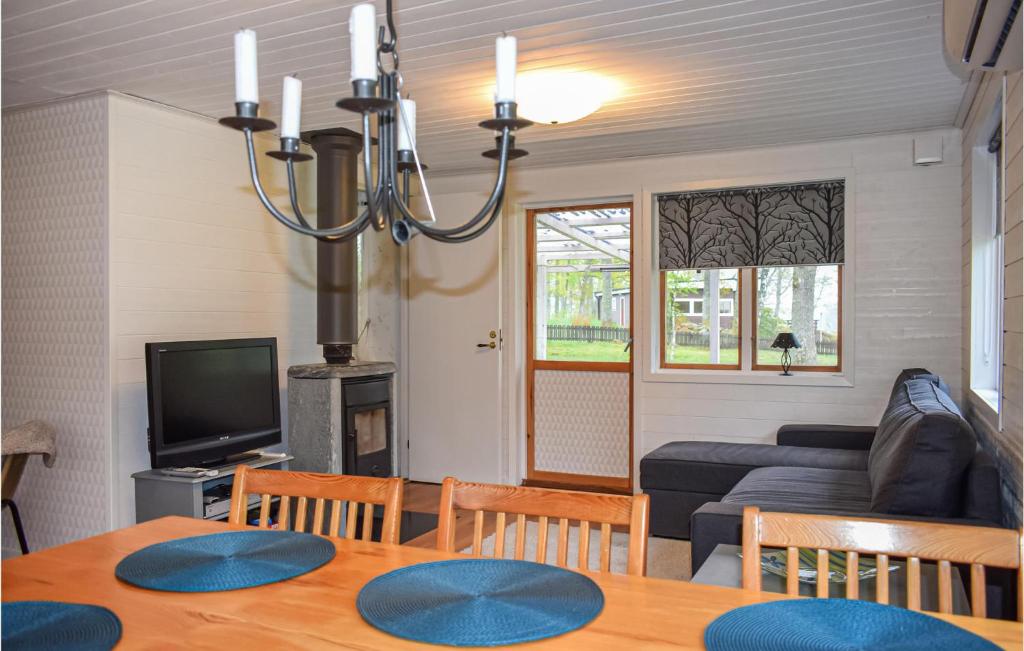 Awesome home in Bolms with 3 Bedrooms and WiFi photo 2