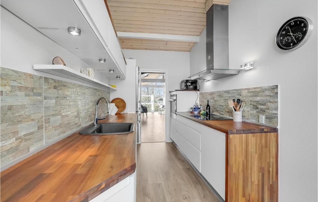 Nice Home In Spttrup With 2 Bedrooms photo 1