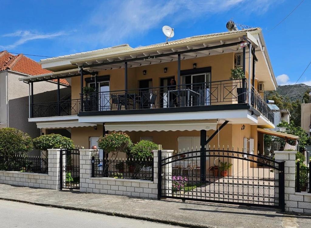 Ioulia`s Apartments photo 2