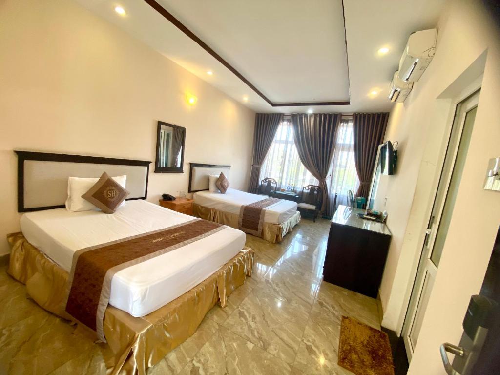 Song Huong Hue Hotel