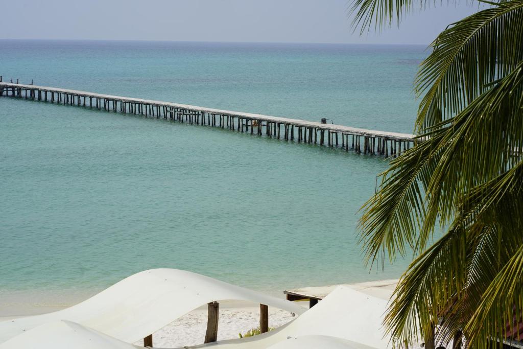 WHITE SAND ARK RESORT Room Type - Standard Twin Room with Sea View WHITE SAND ARK RESORT Room Type - Standard Twin Room with Sea View