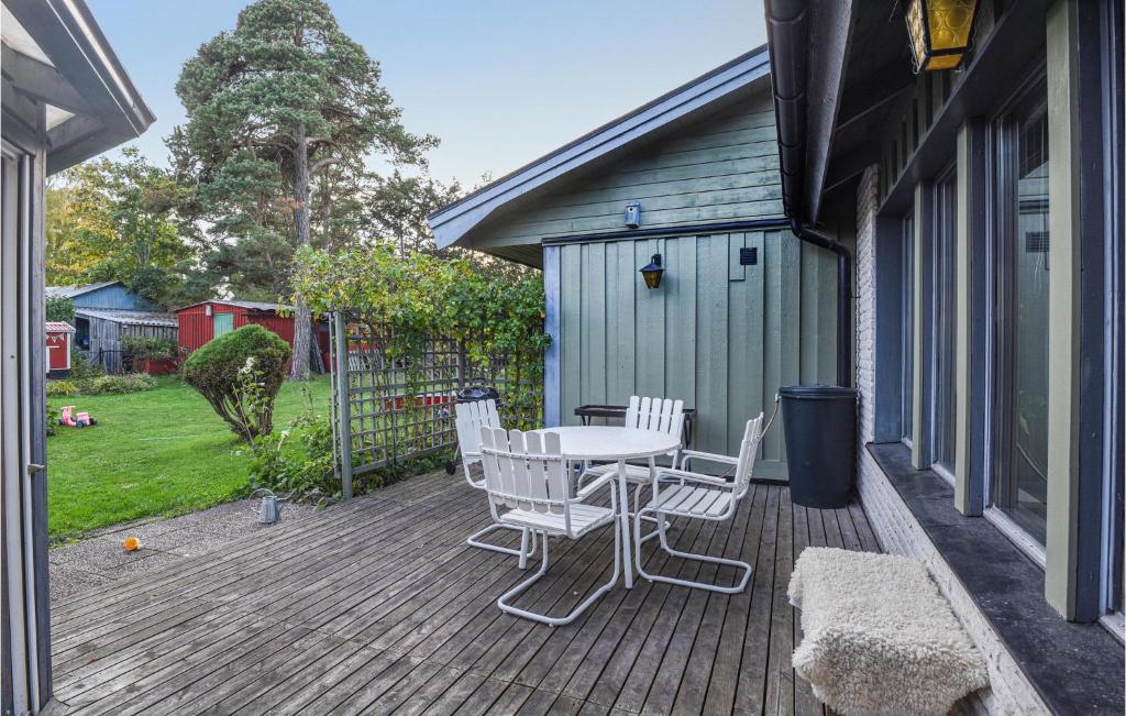 Amazing Home In Slite With 4 Bedrooms And Wifi photo 4