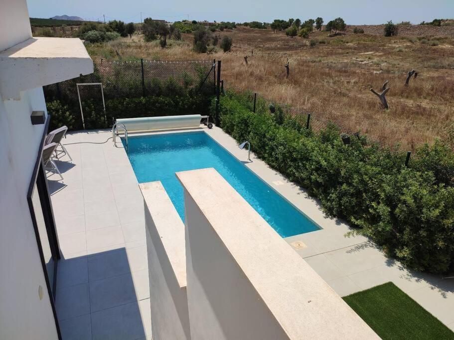 Luxury 3 Bedroom 2 bathroom Villa with Pool photo 4