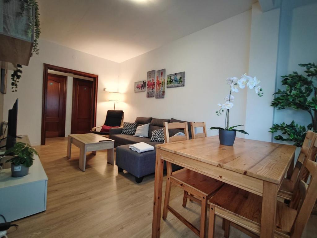 LG DownTown Sabadell Apartment photo 1