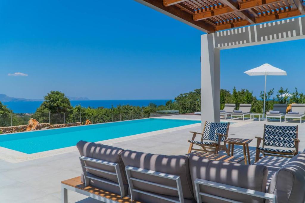 Carpe Diem Villa - Luxurious, 15km From The Beach photo 1