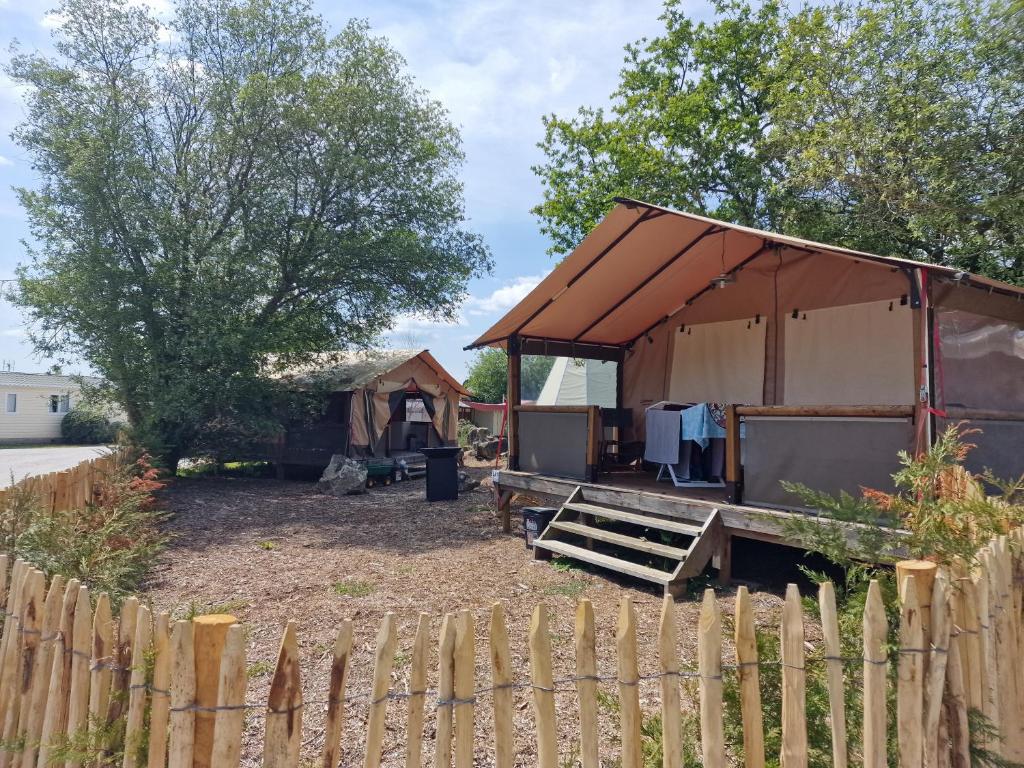 Lodge Les P'tites Maisons dans la Prairie photo 1