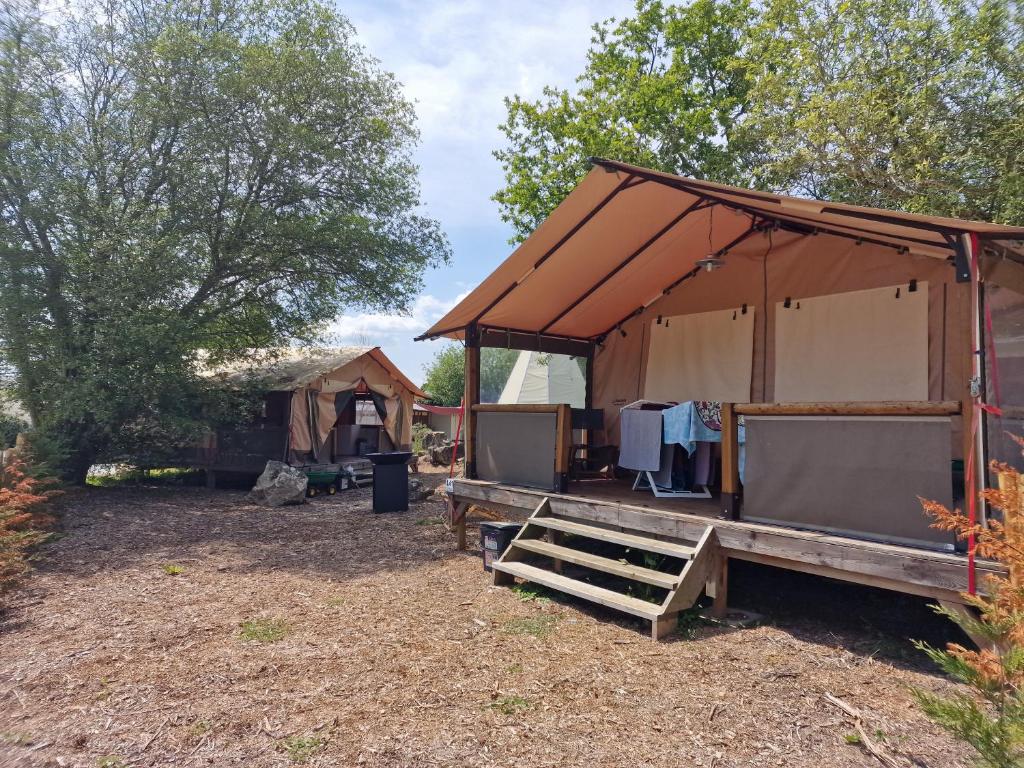 Lodge Les P'tites Maisons dans la Prairie photo 2