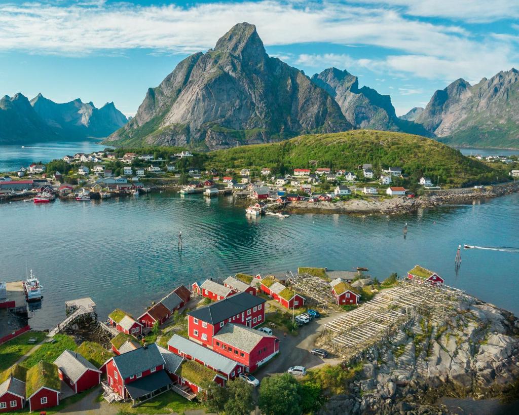 Reine Rorbuer - by Classic Norway Hotels photo 3