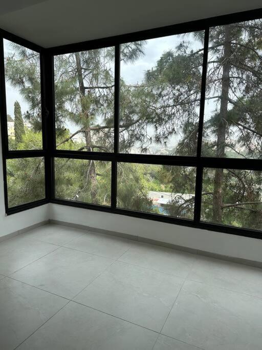 2-bd apartment at the heart of the Carmel photo 2