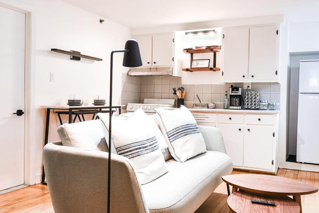Amazing Location in Old Quebec - 1br Condo photo 3
