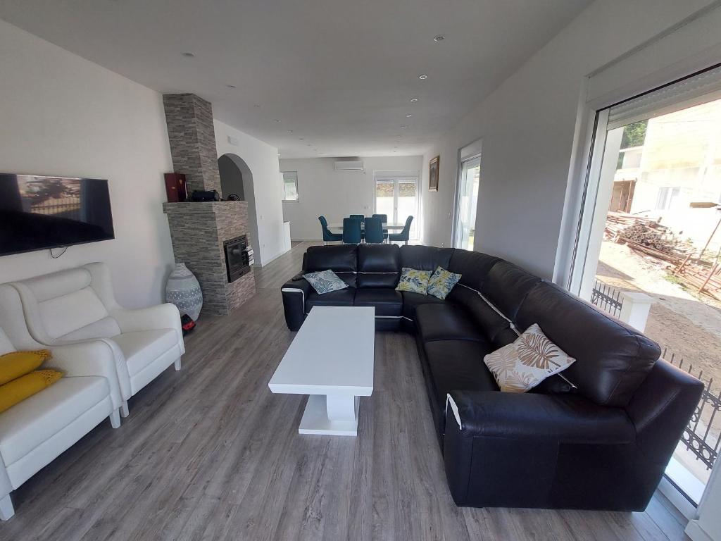 Harmony house photo 1
