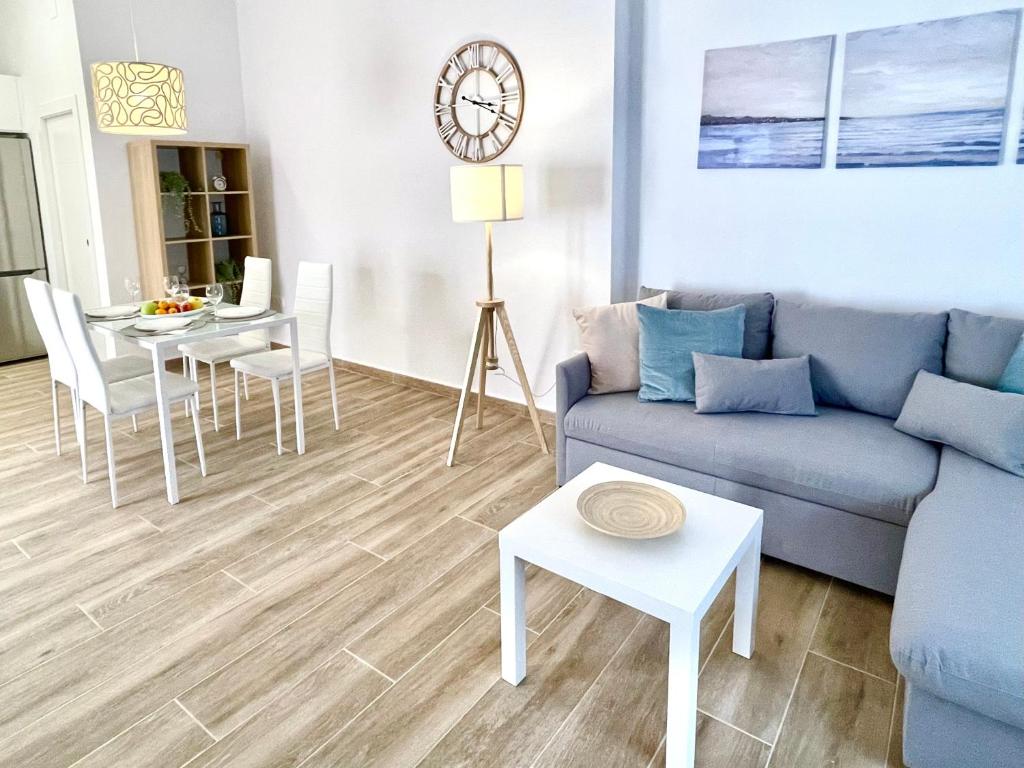 Benidorm Old Town House with lounge area photo 3