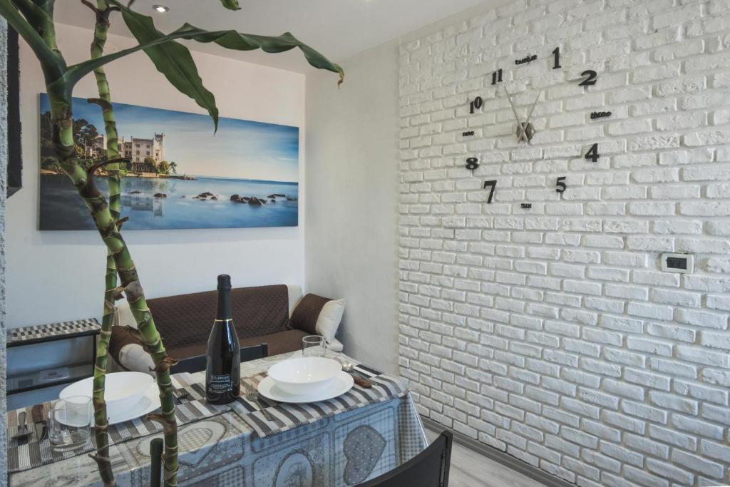 [Free Netflix & Wifi] Suite Perla Trieste - Tap to explore photos