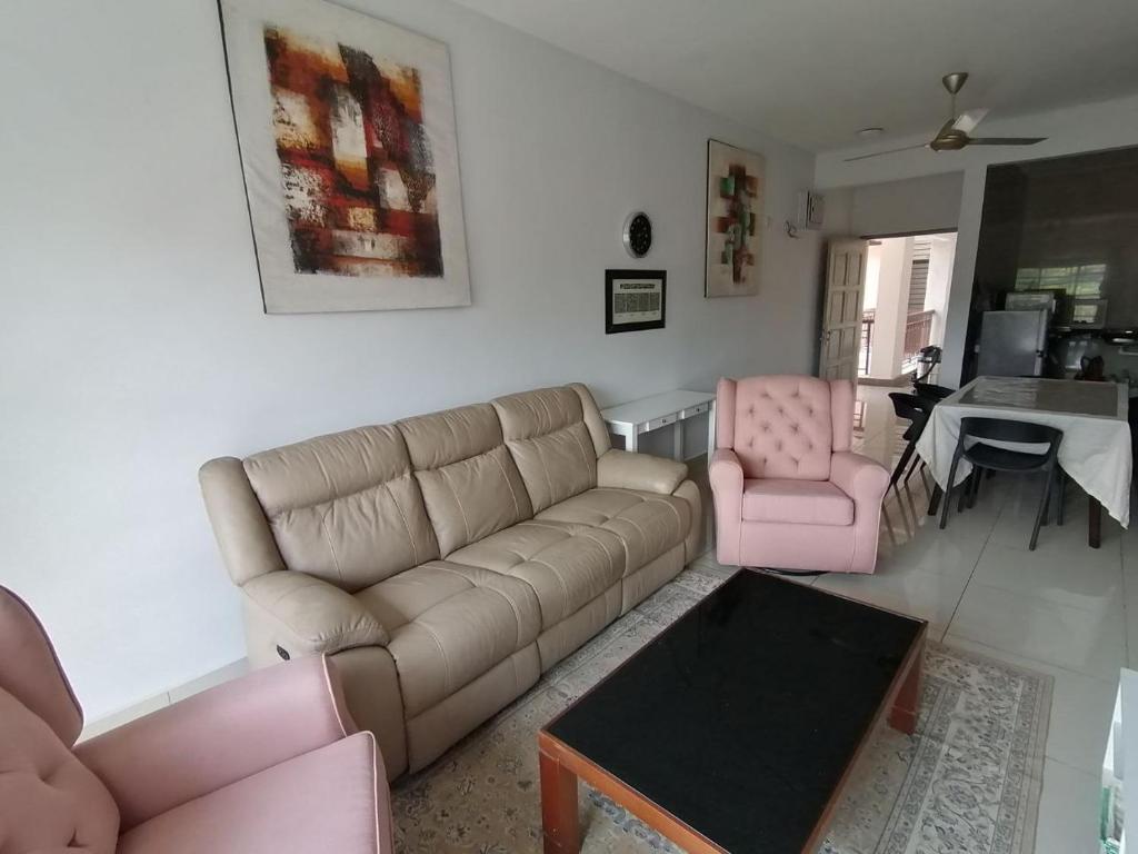 House of Arts Condostay @ Saujana Aster photo 2
