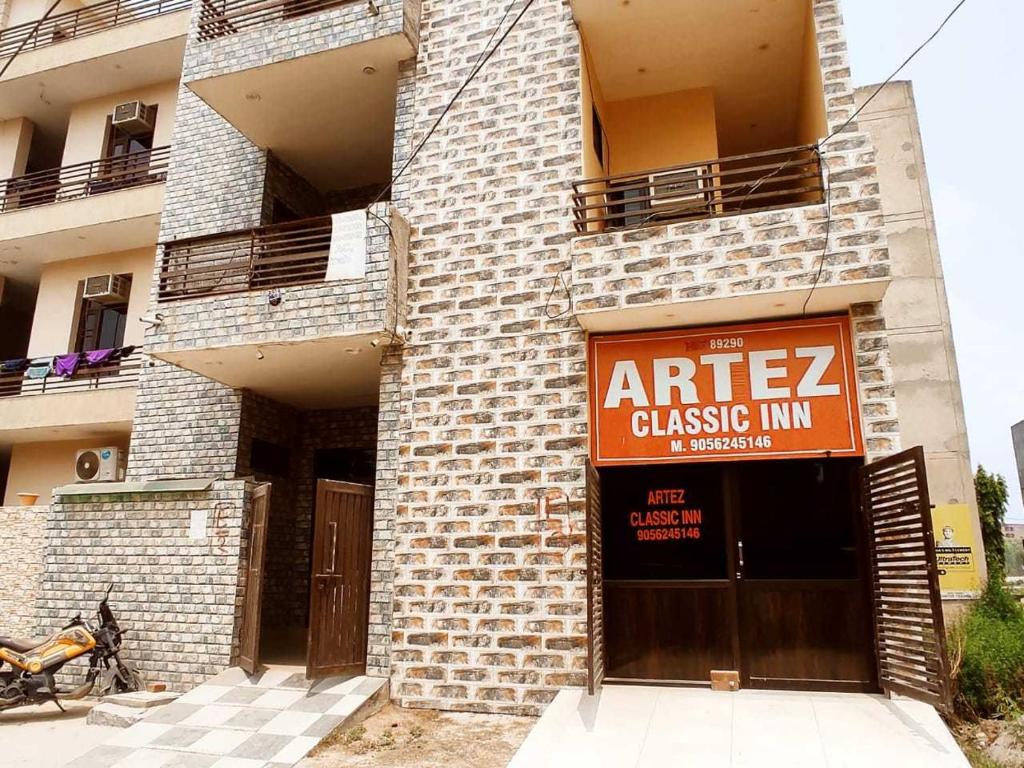 OYO Artez Inn photo 1