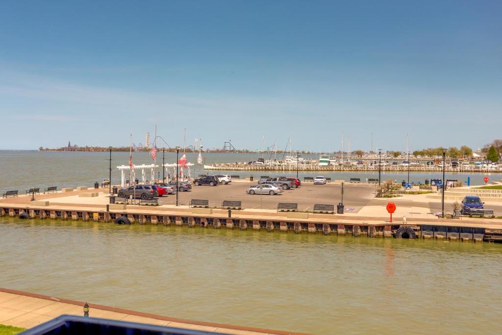 Waterfront Sandusky Vacation Rental Downtown! photo 2