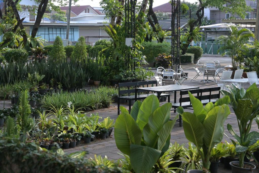 Rattana Park Hotel photo 4