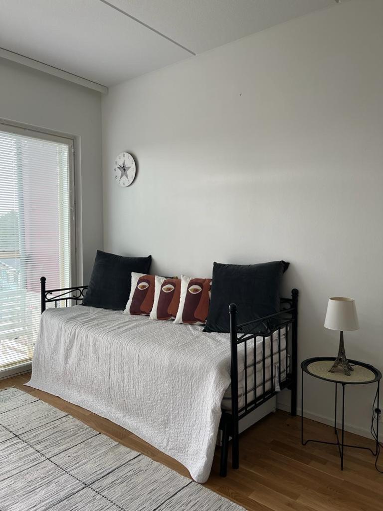 Modern apartment nearby Airport 2 photo 1