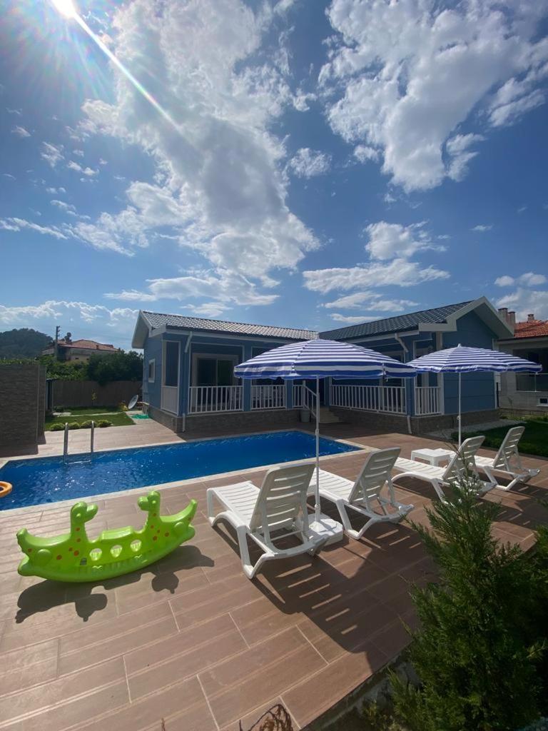 Villa Myra photo 2