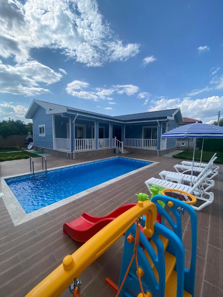 Villa Myra photo 1