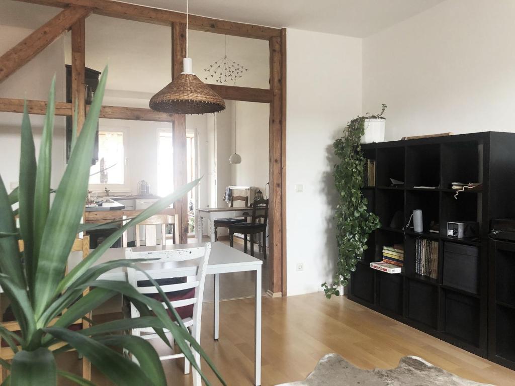 Dachgeschosswohnung mit 2 Schlafzimmern Nähe Golfresort Weimarer Land photo 4