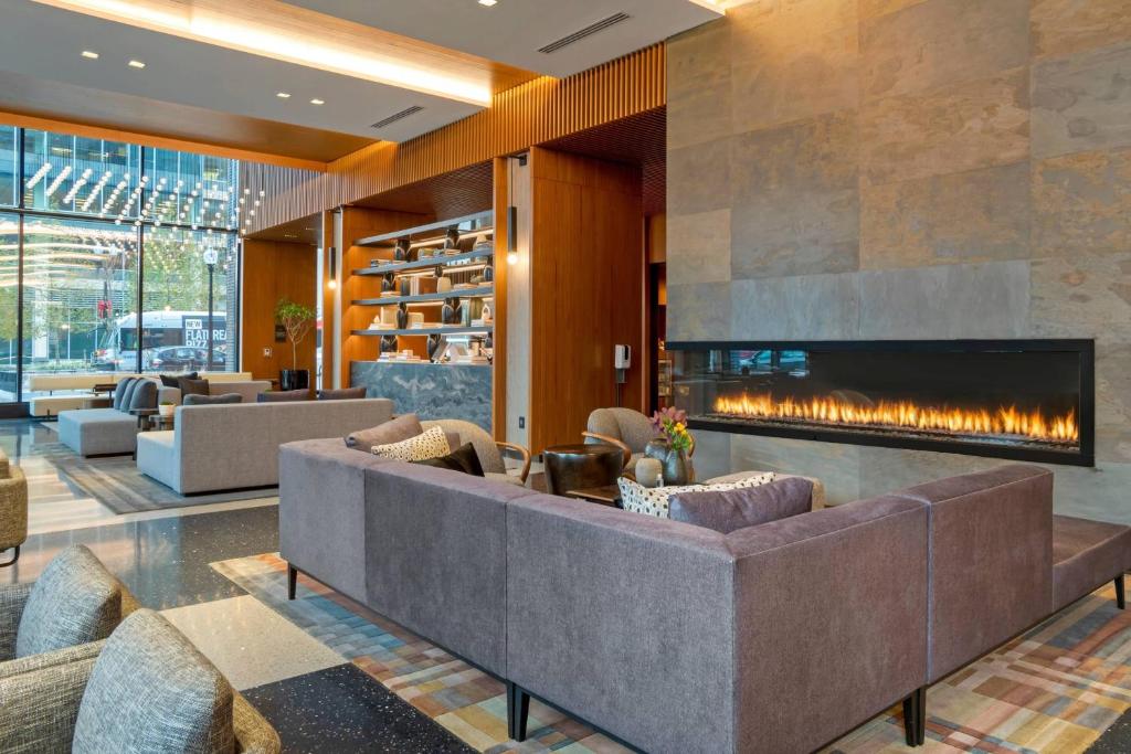 AC Hotel by Marriott Washington DC Convention Center image