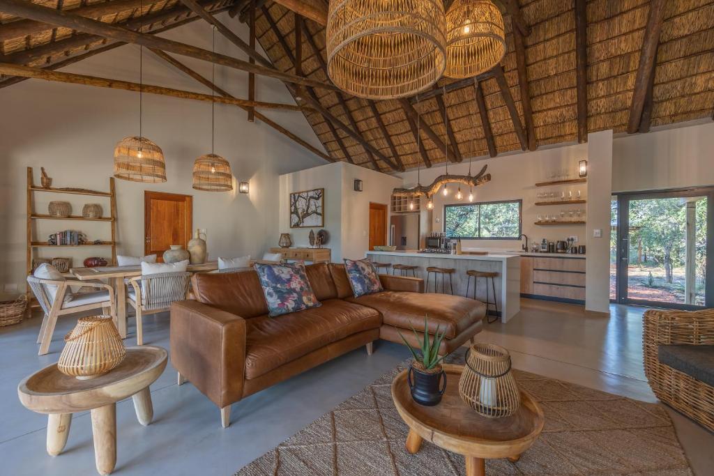 Ukanyi Luxury Villa photo 2