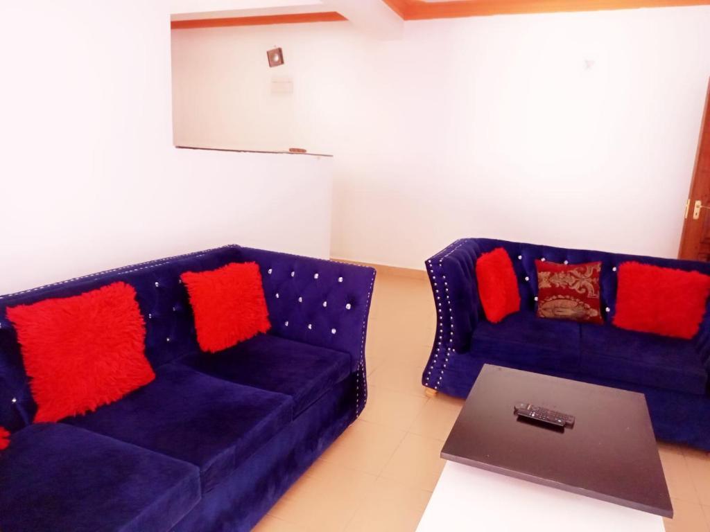 Homestay Luxurious apartments with swimming pool photo 2