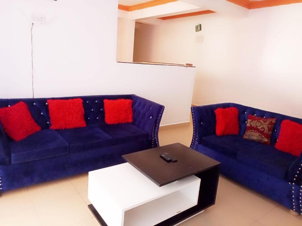 Homestay Luxurious apartments with swimming pool photo 4