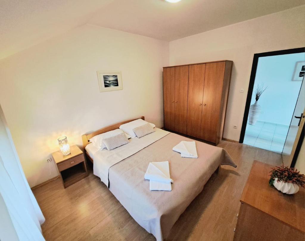 Apartman Lara photo 4