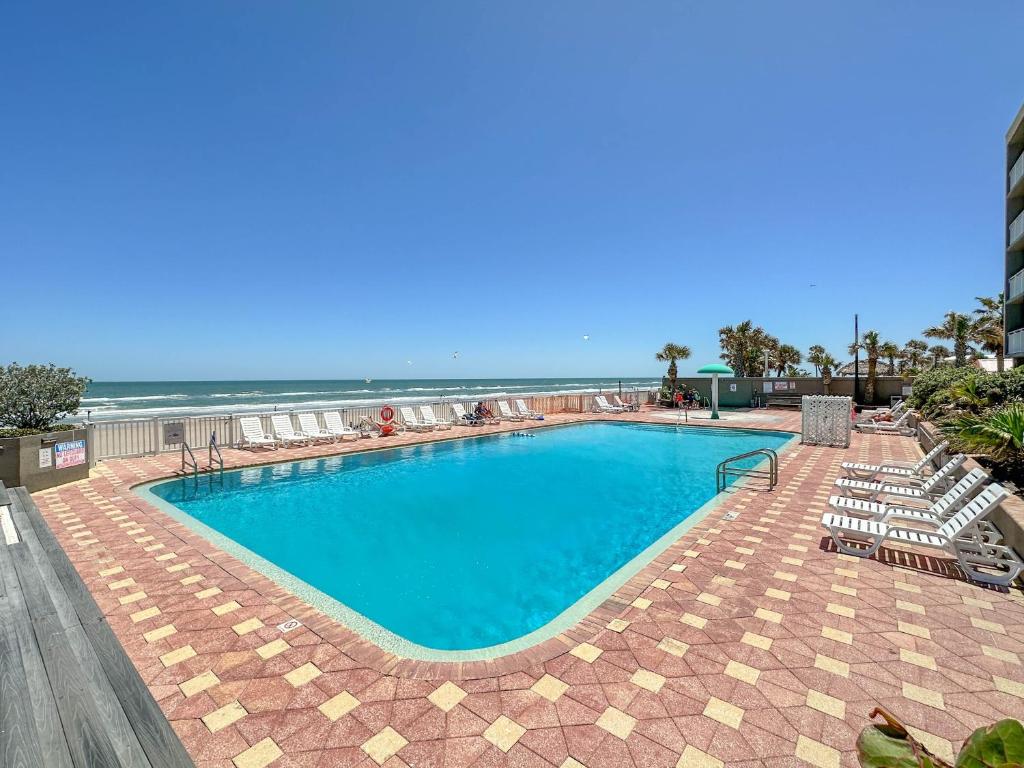 Boardwalk Inn and Suites photo 2