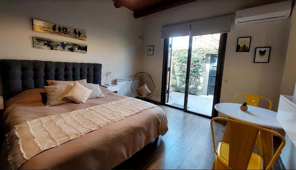 Moderno departamento para dos personas en Chacras de Coria photo 1