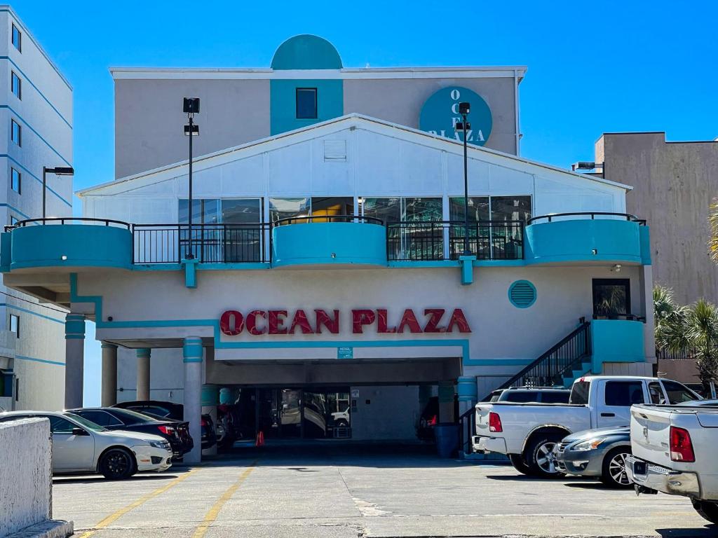 Ocean Plaza Motel image