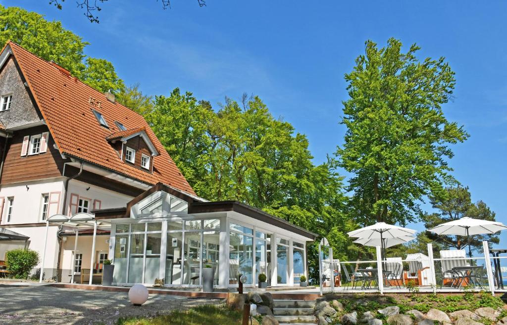 naturnahes Strandhotel mit direkter Ostseelage photo 1