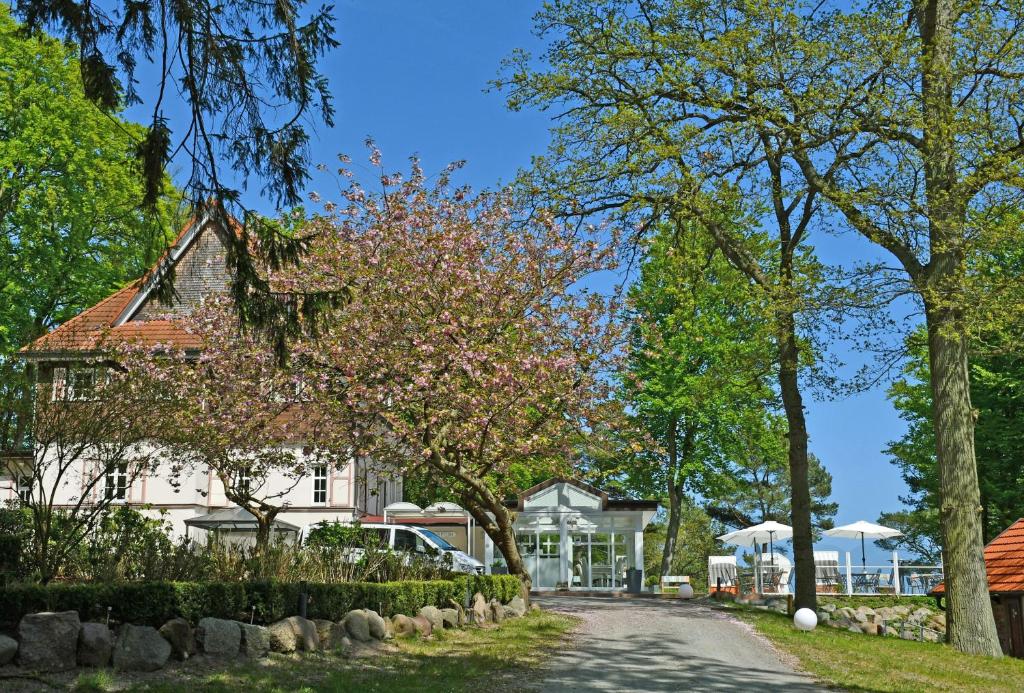 naturnahes Strandhotel mit direkter Ostseelage photo 3