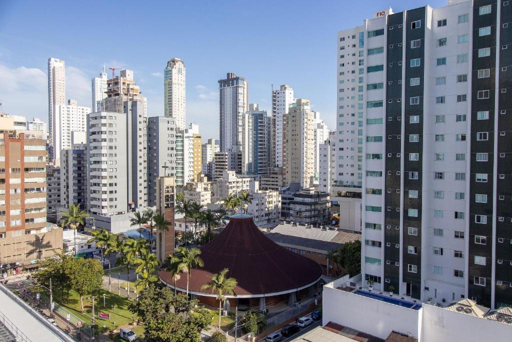 DHE83 - Climatizado, Próx ao Calçadão, TV Smart photo 3