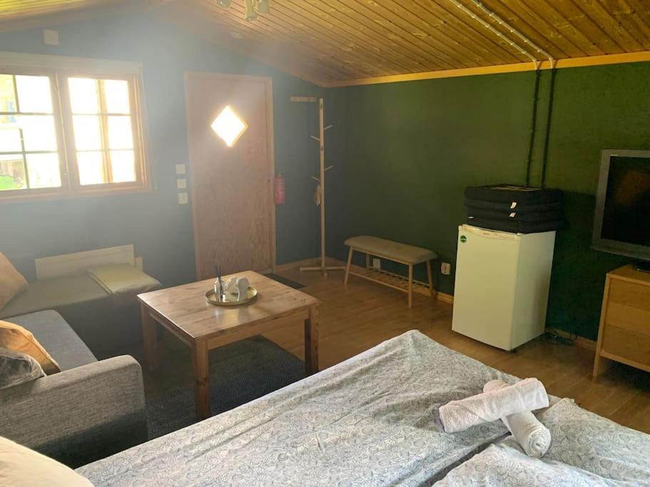The Green Cabin photo 2