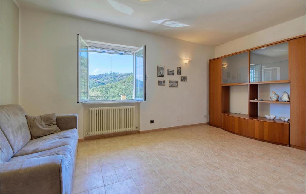 Beautiful Apartment In Moneglia With Wifi And 2 Bedrooms photo 2